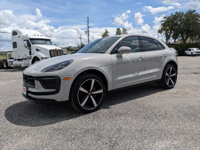 2023 Porsche Macan T